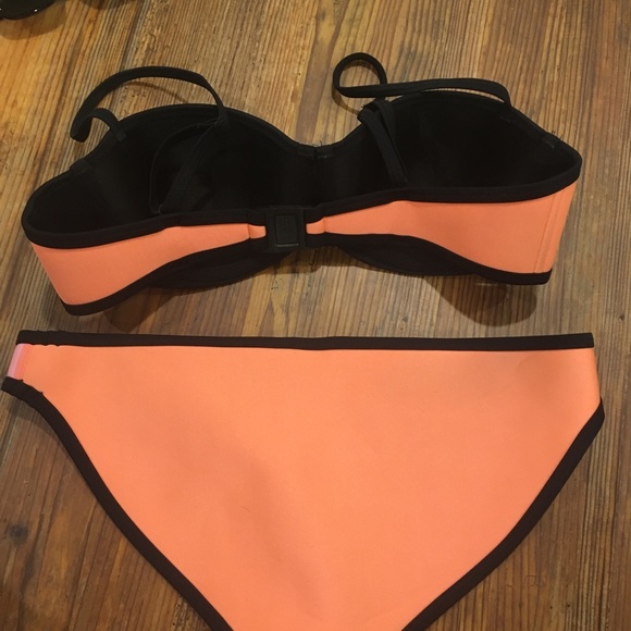 TRIANGL neoprene swim suit - Picture 4 of 6
